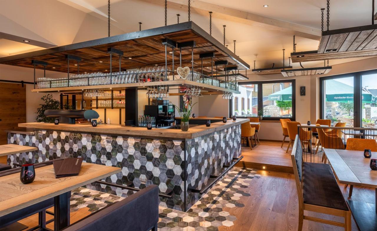 Danner'S Hotel Loewen 마르살켄침메른 외부 사진